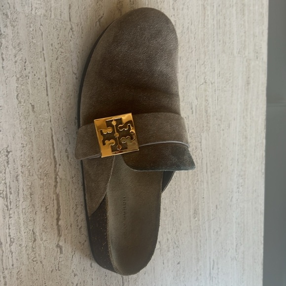 Tory Burch Mellow Mules 8 - Picture 3 of 7